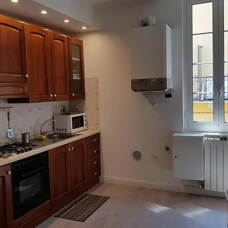 Apartment Prestige House A Pochi Passi Dal Mare