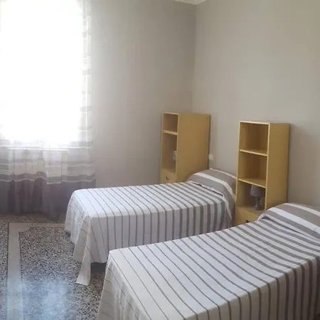 Apartment Prestige House A Pochi Passi Dal Mare *