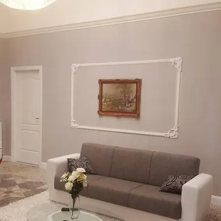 Prestige House A Pochi Passi Dal Mare * Imperia