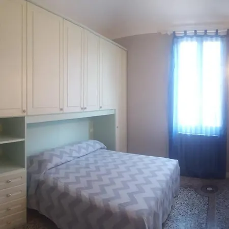 Prestige House A Pochi Passi Dal Mare Apartment